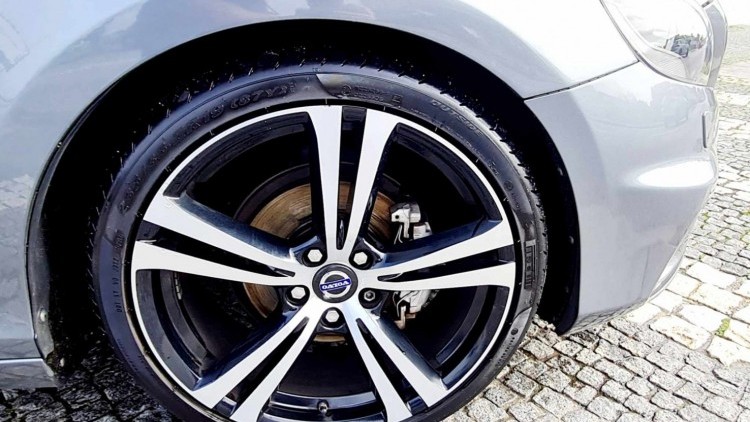 Volvo V40 1.6 D R DESIGN