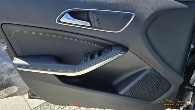 Mercedes-Benz Classe A 180 URBAN LINE