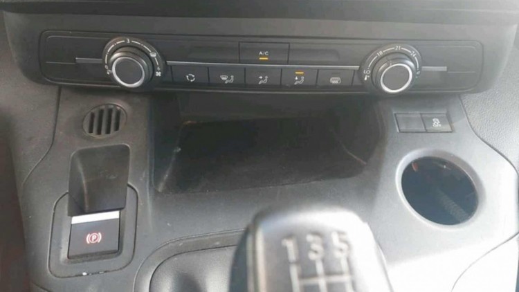 Peugeot Partner 1.6 HDI L1H1 IVA DEDUTIVEL